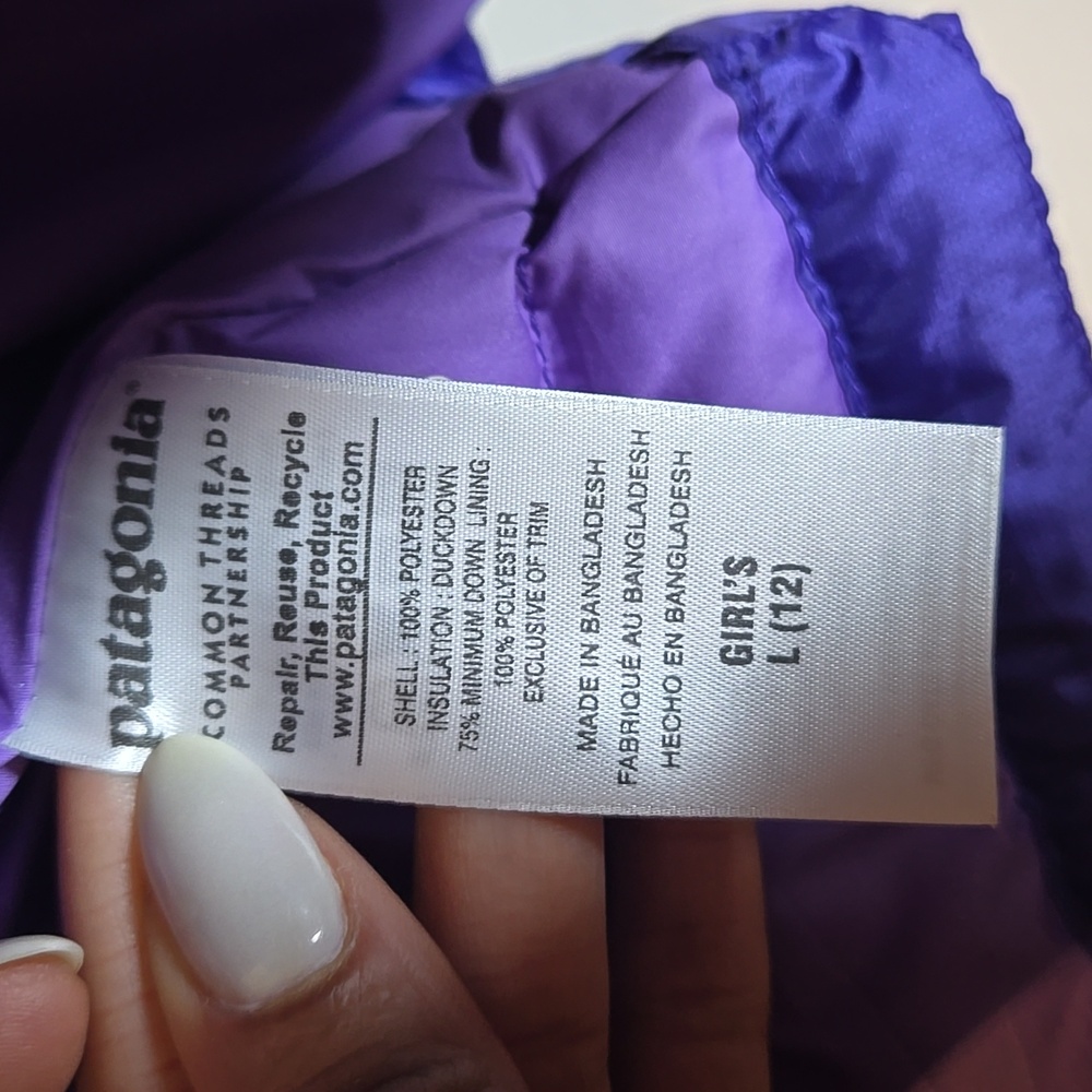 Patagonia Girls 75% Fill Duck Down Puffer Large Purple Jacket Size 12 - Picture 13 of 13